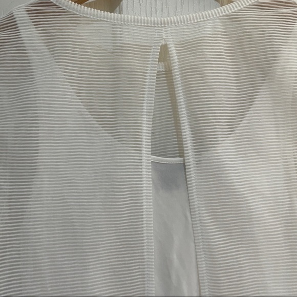 Armani Exchange White textured top tee open back size small built in tank EUC - Picture 8 of 8